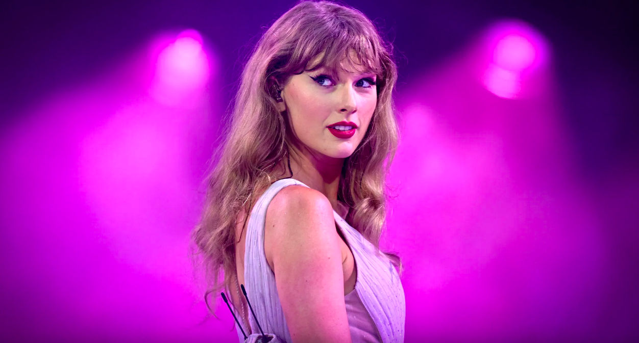 Taylor Swift a devenit cea mai tânără muziciană inclusă în Songwriters Hall of Fame.
