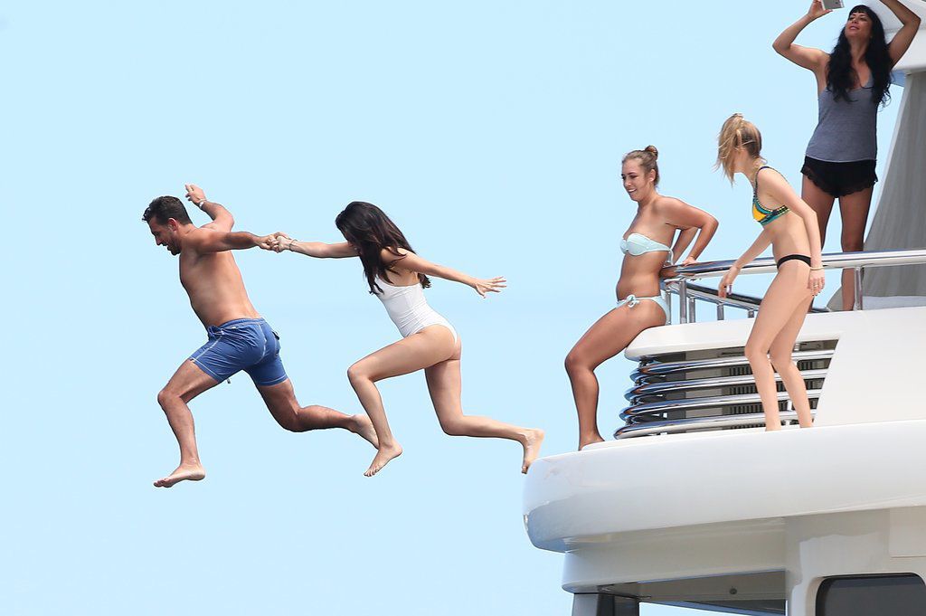 Cei mai obraznici turişti din lume nu ezită să urineze în piscine, să bea în exces, să facă sex pe plajă.