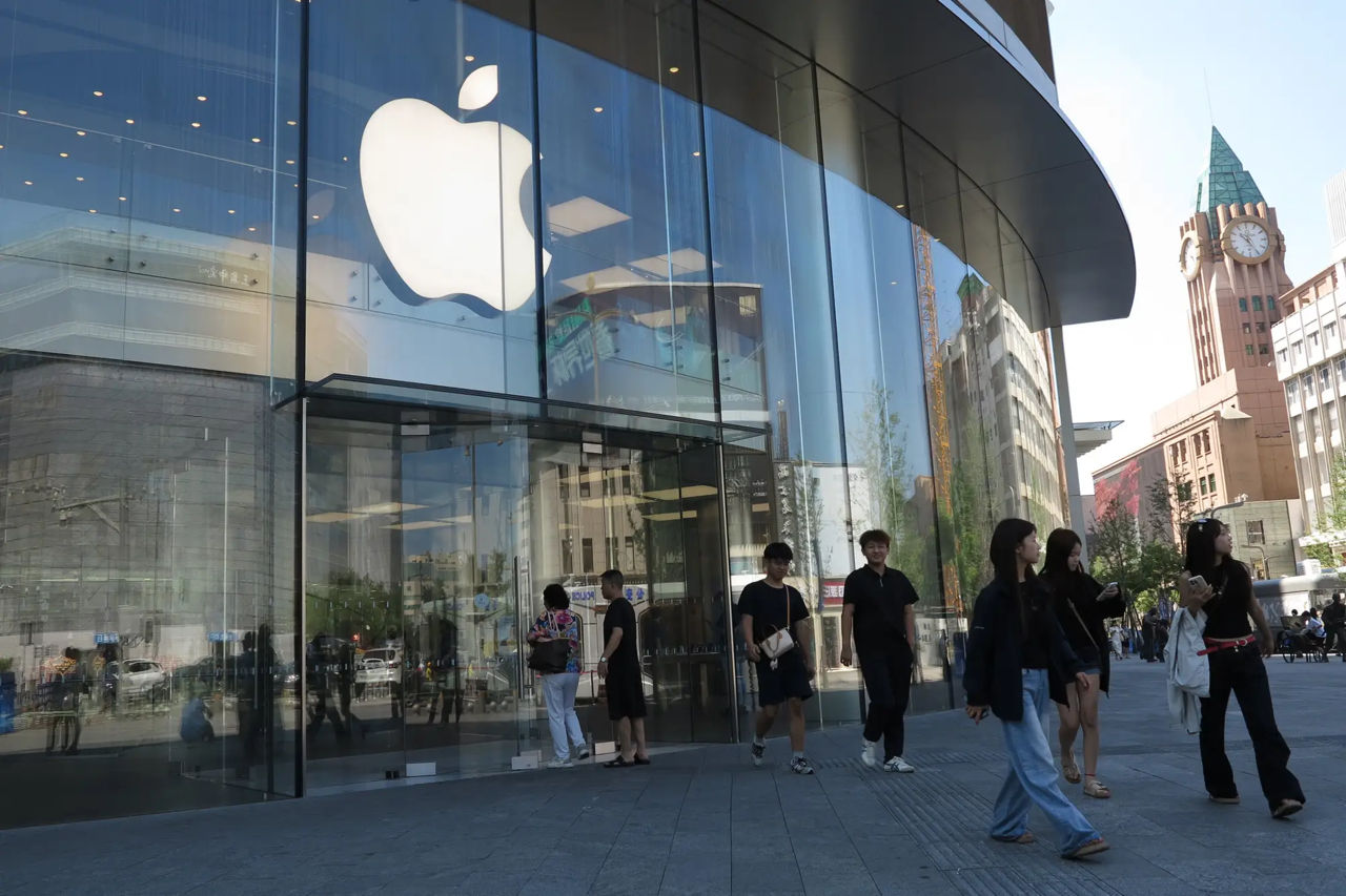 Apple вернула статус самой дорогой компании в мире.