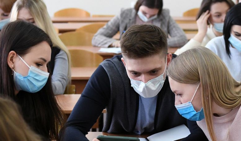 Иностранным студентам разрешат вернуться в Россию на учебу.
