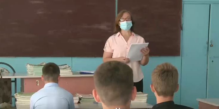 Гимназию в Сочитенах перевели на онлайн-обучение из-за коронавируса.