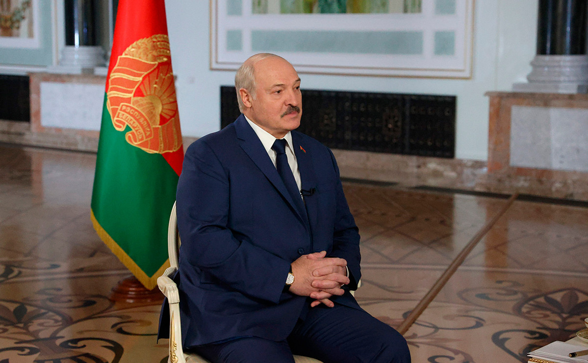 Лукашенко назвал референдум первым шагом к переменам.