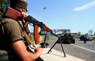 Бойцы "Правого сектора" установили три блокпоста.