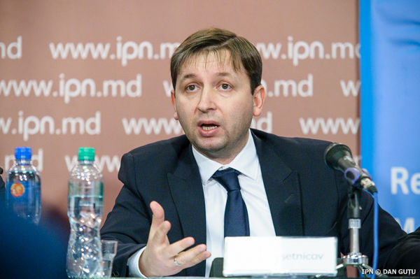 Артур Решетников добавил, что ПКРМ обменялась мнениями только с Демократической партией.