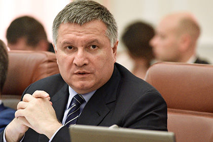 Арсен Аваков, глава МВД Украины, раскритиковал президента Франции Франсуа Олланда.