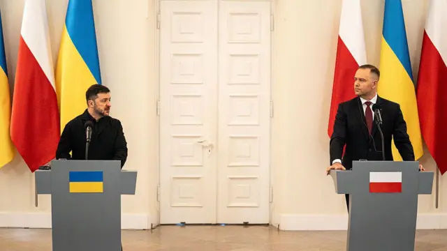 Зеленский: Навроцкий идет по стопам Орбана.