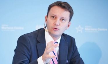За поправку, предложенную европарламентарием Зигфридом Мурешаном, проголосовали в Европейском парламенте.