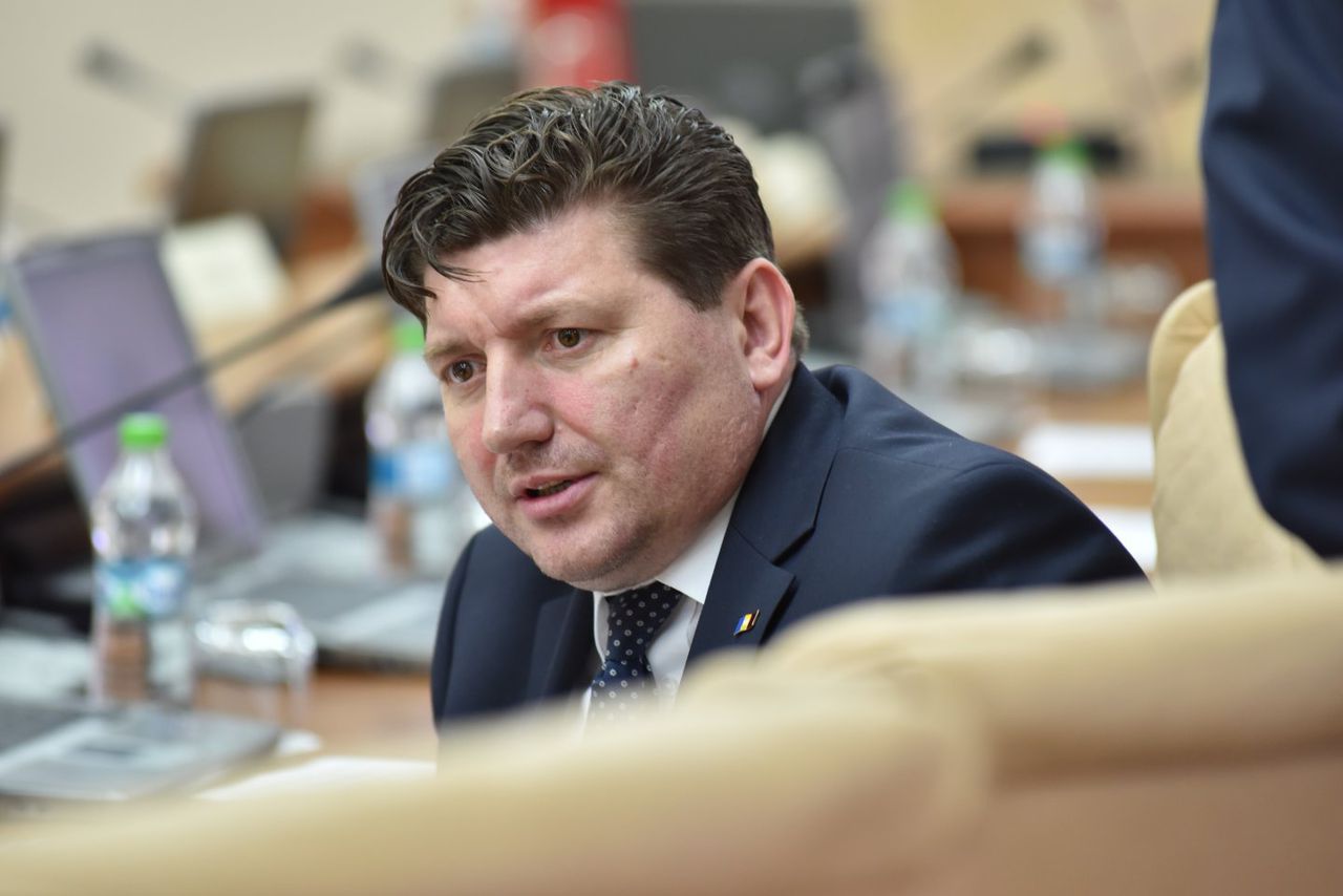 Сегодня прокуроры выдвинули обвинение министру сельского хозяйства в пассивной коррупции. Фото: NEWSMD.md