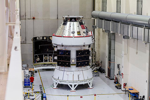 NASA заказало еще три космических корабля Orion для полетов к Луне.