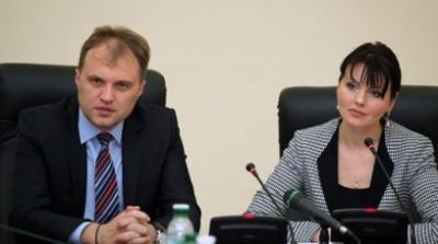 Agenții KGB-ului transnistrean, dar și paza liderilor de la Tiraspol au încercat să nu permită jurnaliştilor să filmeze sosirea celor doi.