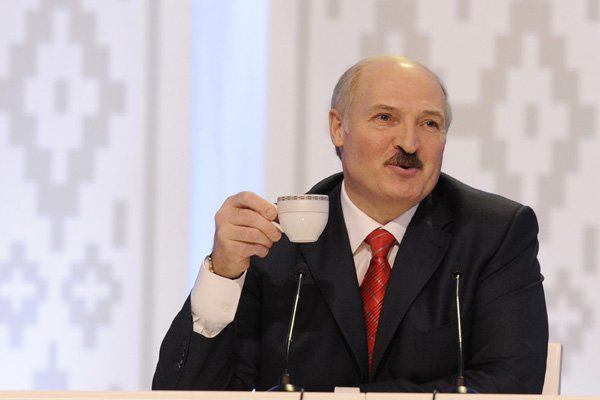 "Никто спиртное не пил, кстати", – уточнил Лукашенко