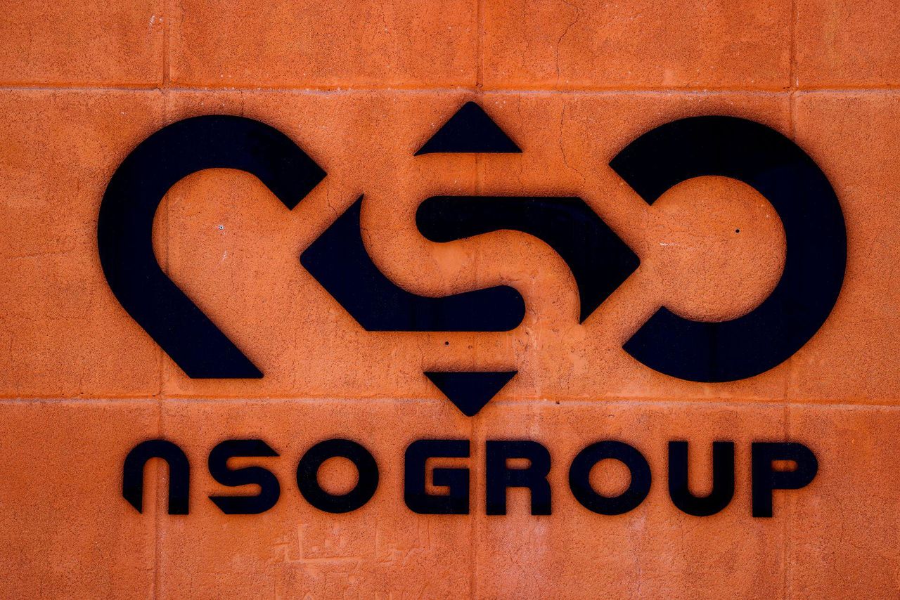 Apple сообщила, что iPhone сотрудников Госдепартамента США были взломаны NSO Group.