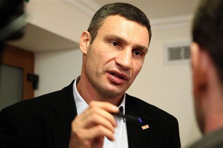 Мэр Киева подчеркнул, что любые изменения и эффективные реформы невозможны без преодоления коррупции.
