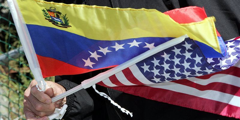 В США заявили, что введут новые санкции в отношении властей Венесуэлы.