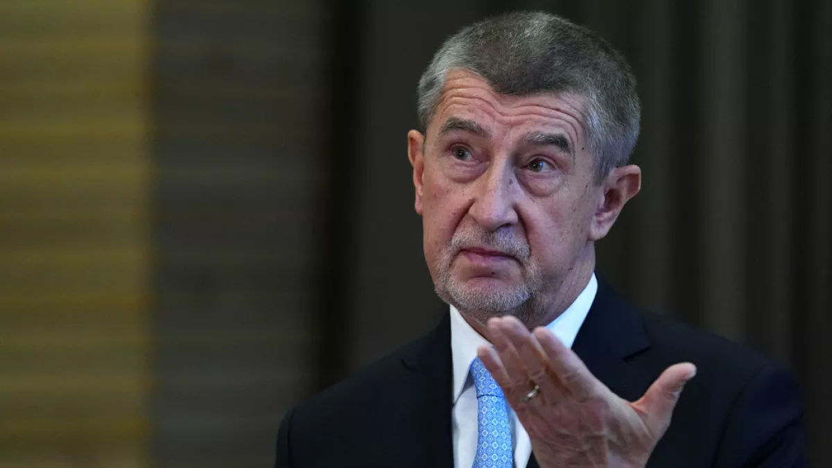Premierul ceh: UE ar trebui să negocieze cu Putin.