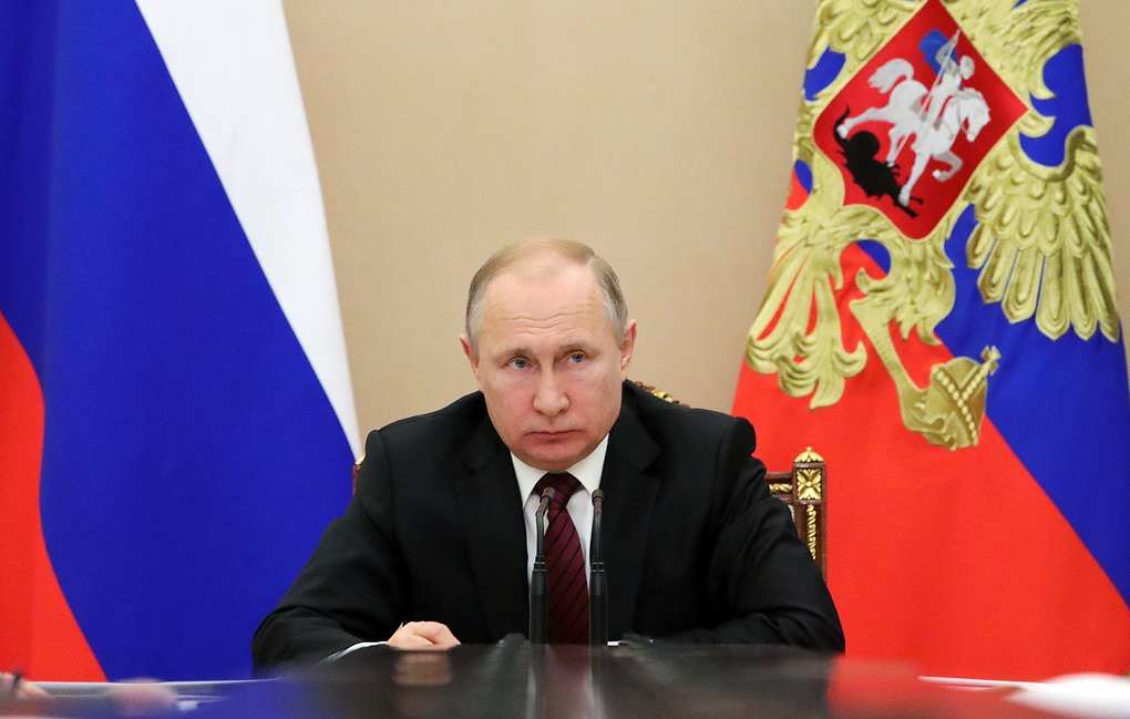 Президент РФ прибыл с государственным визитом в Киргизию.