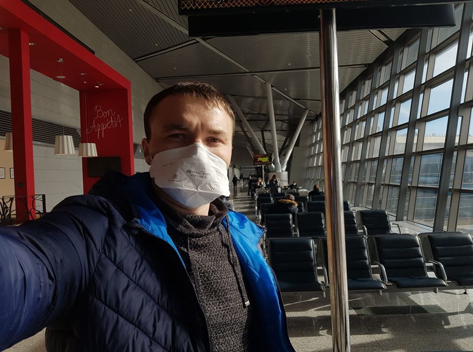 Ситуация на границах: "Люди плачут, бьются в истерике".