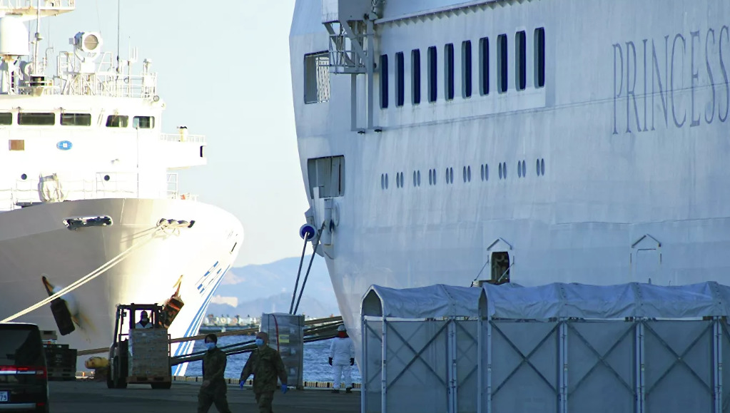 Среди заразившихся коронавирусом на Diamond Princess есть украинец.