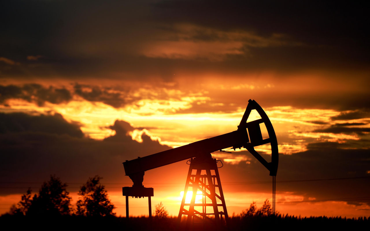 Цены на нефть снижаются после прогноза ОПЕК.