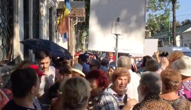 Сторонники Илана Шора направились протестовать к офису ПДС, возглавляемой Майей Санду.