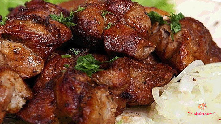 Врач рассказал, сколько мяса нужно есть зимой.