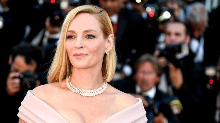Actrița Uma Thurman rupe tăcerea despre cum a fost hărțuită de Harvey Weinstein. 