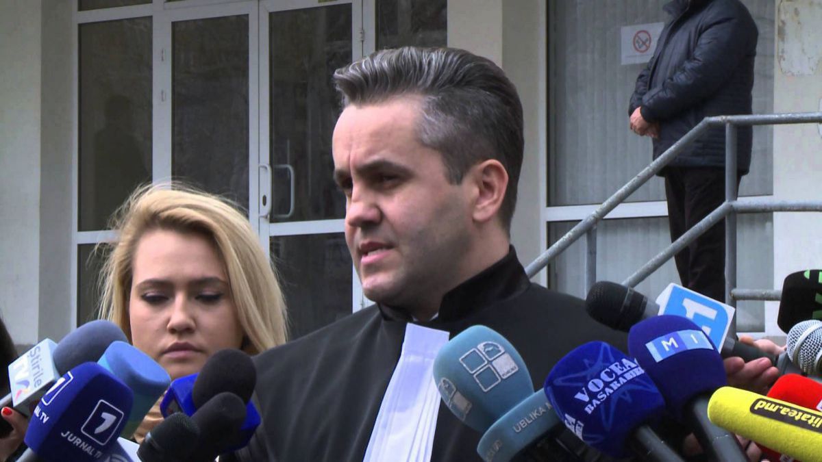 Un nou mesaj de la Vlad Filat citit de avocatul acestuia. Foto: agora.md