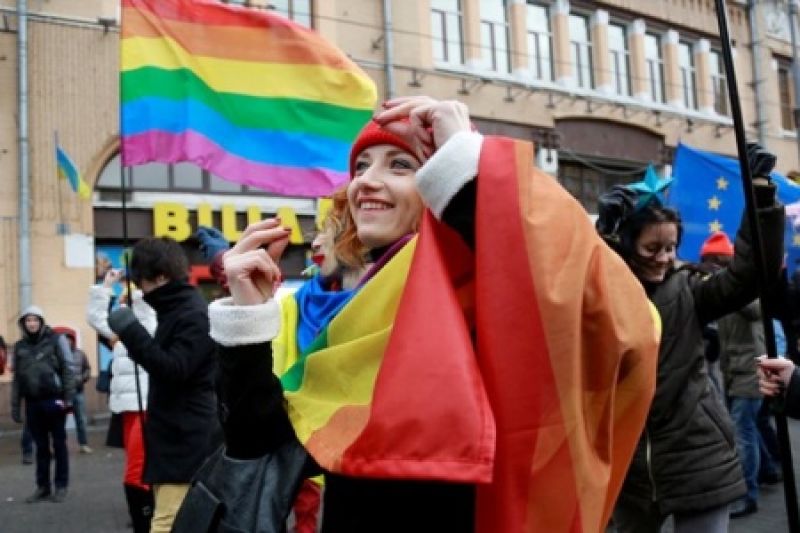 Представителей видеохостинга обвинили в том, что они дискриминируют своих пользователей из ЛГБТ-сообщества.