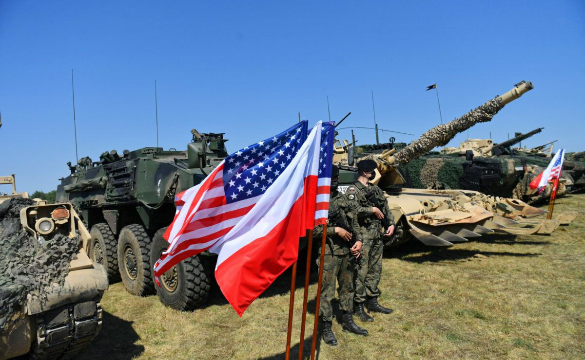 В Белоруссии заявили о наращивании военного присутствия США и их союзников у границы.