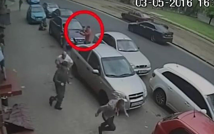Во вторник в Одессе произошел инцидент, в ходе которого пострадали тележурналист и два оператора одного из местных телеканалов.