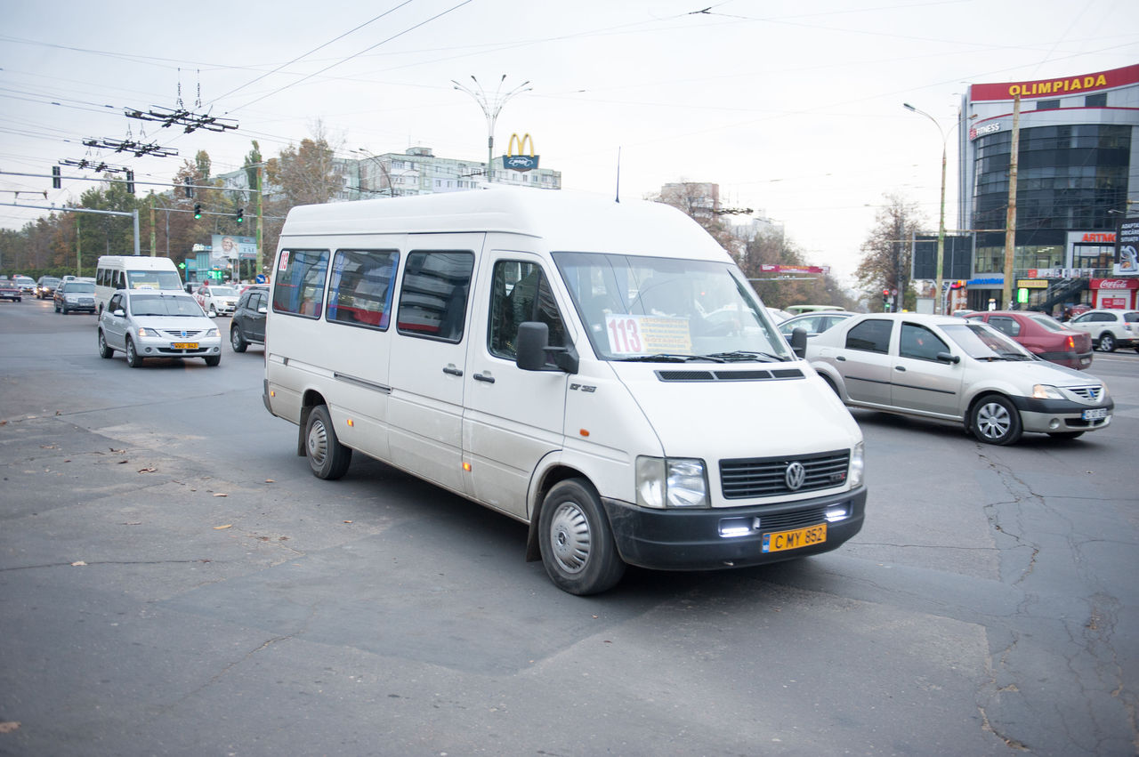 Два автобуса и два микроавтобуса меняют маршруты.