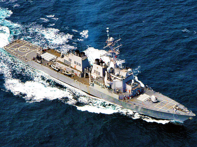 Военный корабль ВМС США вошел в Черное море 23 мая. Объявленная цель - участие в совместных учениях с Румынией Trident Poseidon 2015.