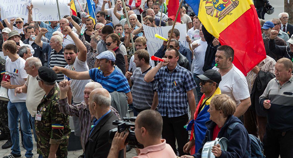 Протесты перешли в режим "нон-стоп", однако они уже не несут массовый характер.