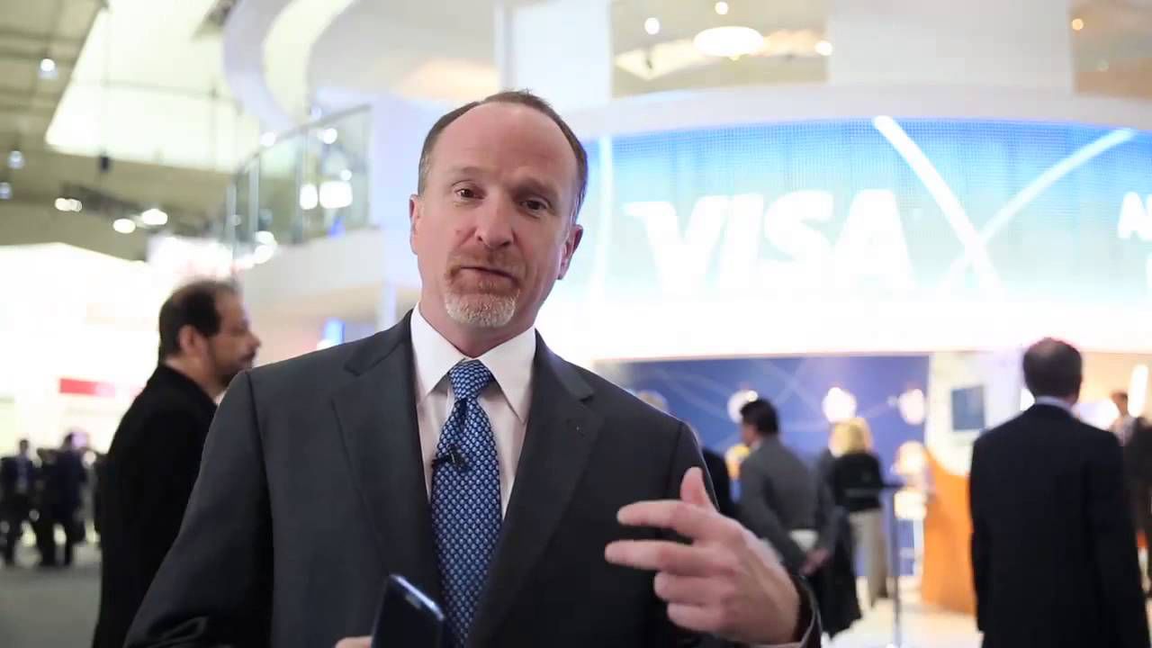 Visa уволила вице-президента за нарушение политики компании.