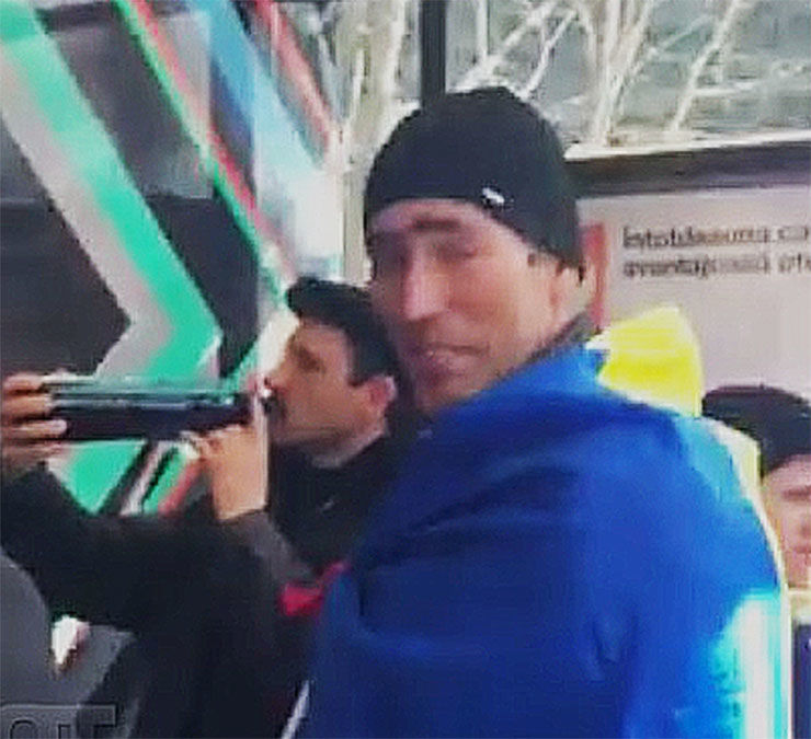 - На трезвую голову "униря" не идет, - подписал кадры Новак.