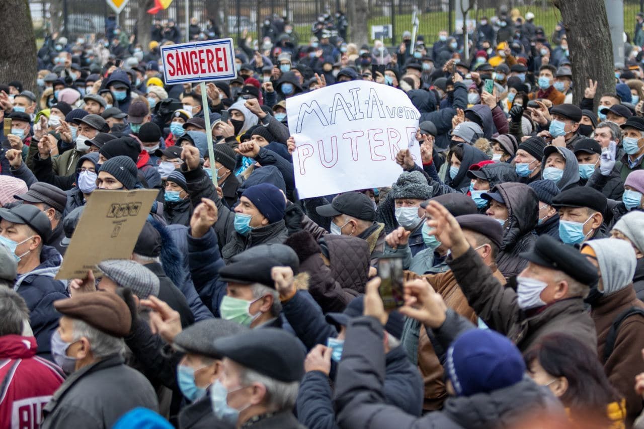 Акция протеста против урезания полномочий президента Молдовы завершилась. Фото: Point.md.