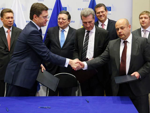 Украина перечислит "Газпрому" до конца года 4,6 млрд долларов.