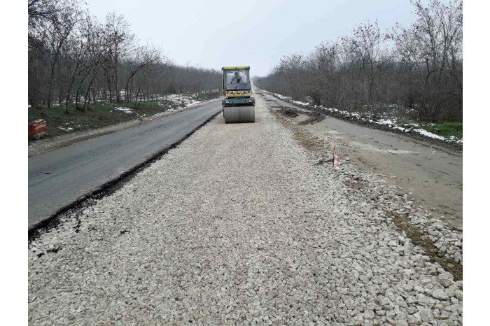 В рамках программы на ремонт дорог израсходовано более 1,062 млрд леев.