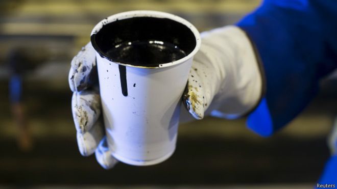 Цены на нефть-сырец упали в начале недели до полуторагодового минимума.