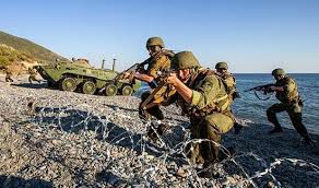 Россия и Египет в июне провели первые совместные военно-морские учения "Мост дружбы 2015"