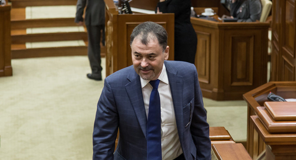 Глава министерства обороны Молдовы Анатол Шаларy.