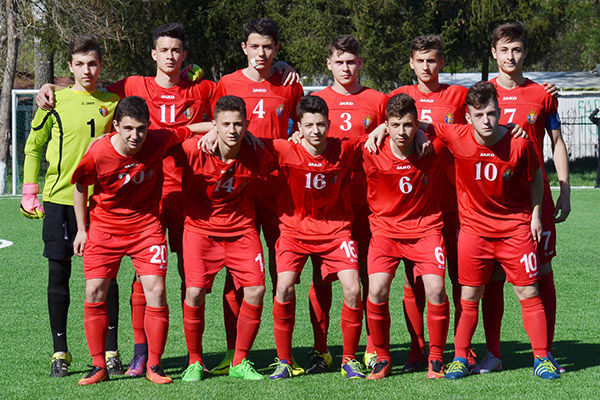 Сборная U-17 начала с поражения отборочный цикл Чемпионата Европы.