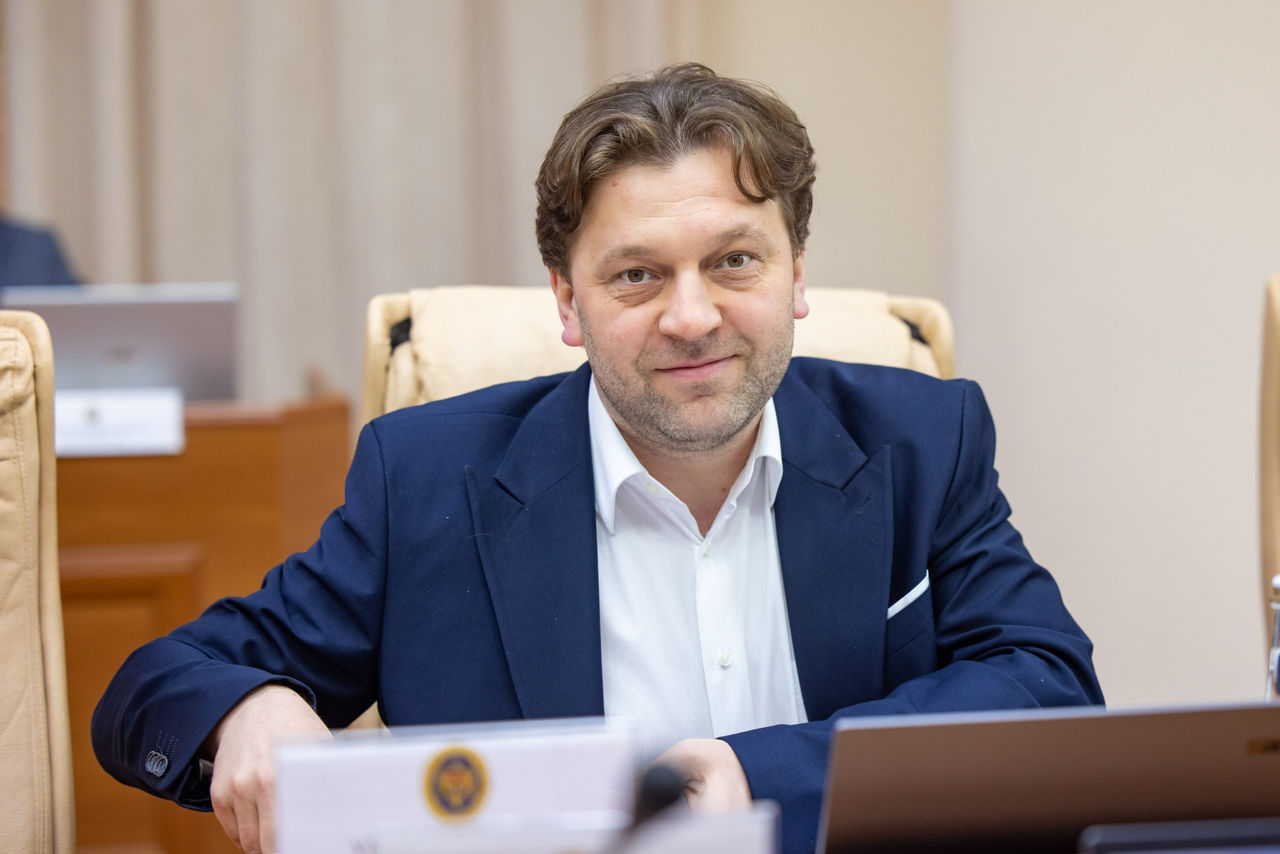 Алайба: Промышленность начинает восстанавливаться после кризиса последних двух лет.