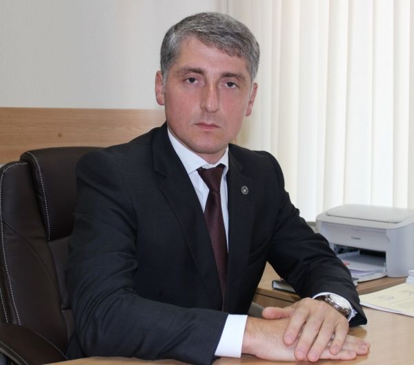 Procurorul general, Eduard Harunjen ar putea fi demis din funcție.
