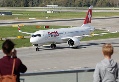 Swiss отменила сто рейсов из-за проблем с двигателями на Airbus.
