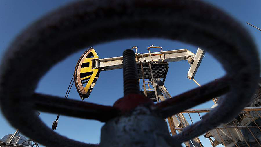 Стоимость российской нефти Urals упала до $43,72 за баррель.