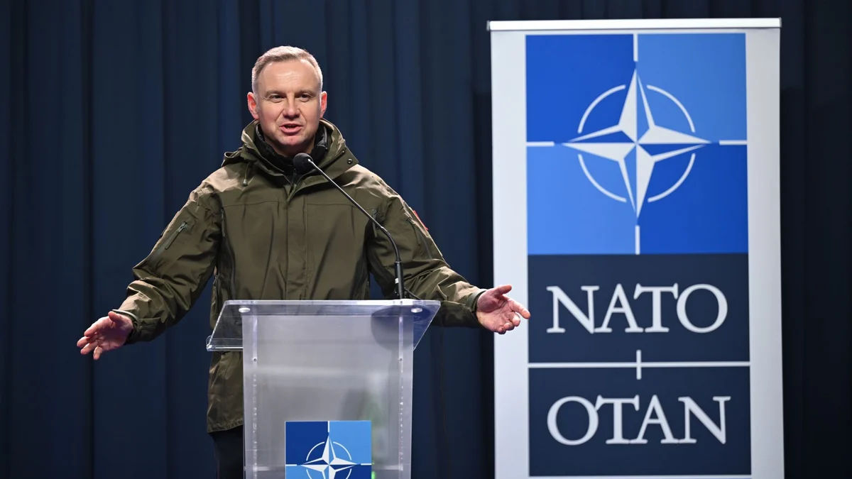 Президент Польши: Мы готовы защищать всю территорию НАТО, включая Литву.