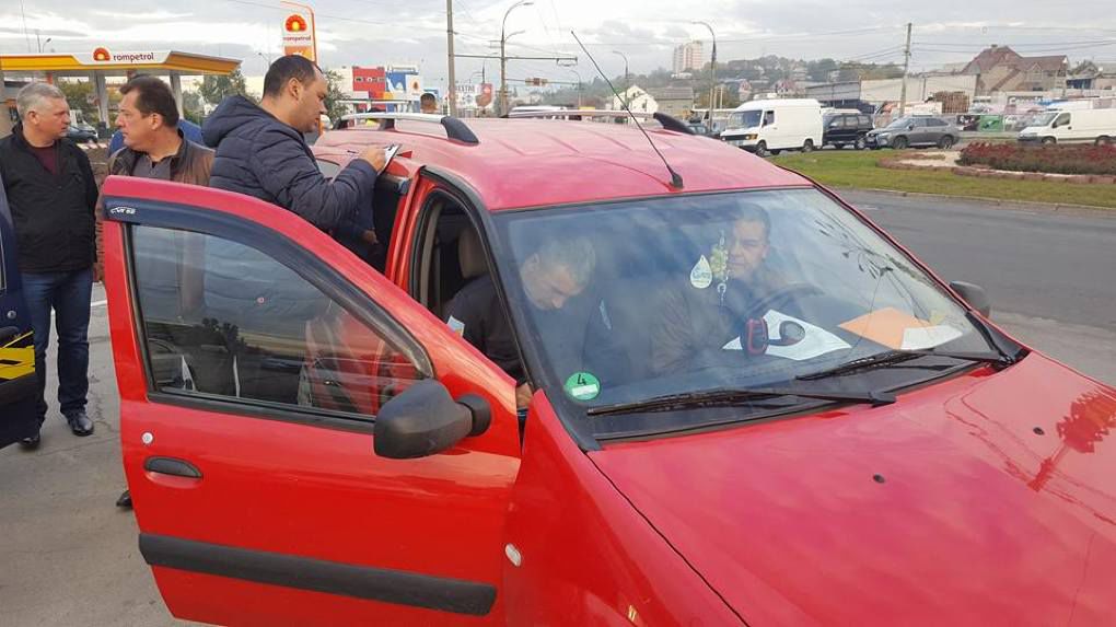 Taximetriștii, verificați de autorități  după observația lui Filip