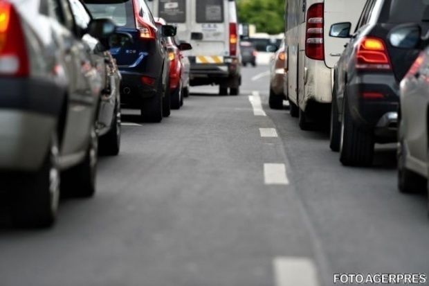 Prima ţară care vrea să interzică maşinile pe benzină şi pe motorină