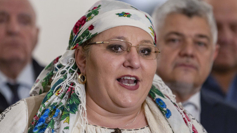 Шошоакэ призвала сплотиться партии, выступающие за суверенность, и создать правительство меньшинства.